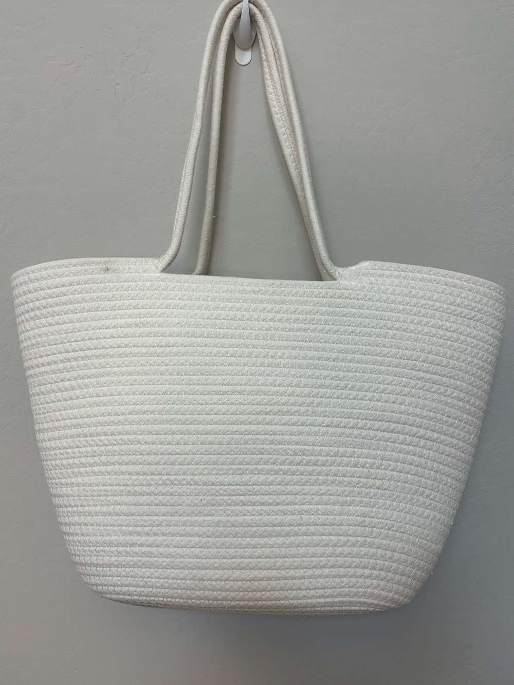 White Bow Beach Tote Bag | Large Woven Rope Tote | Coastal Summer Vacation Bag - Picture 4 of 8